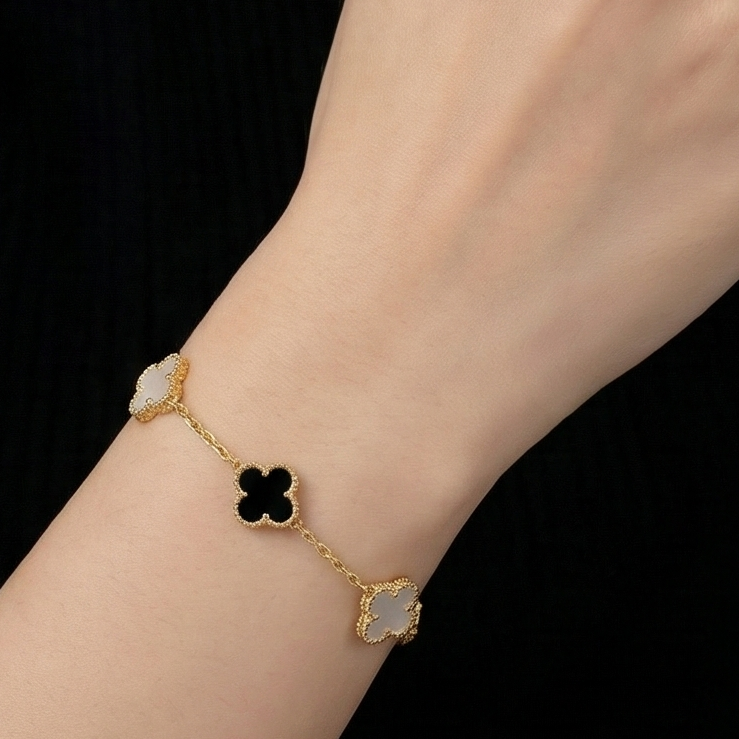 Black & White Clover Lucky Bracelet