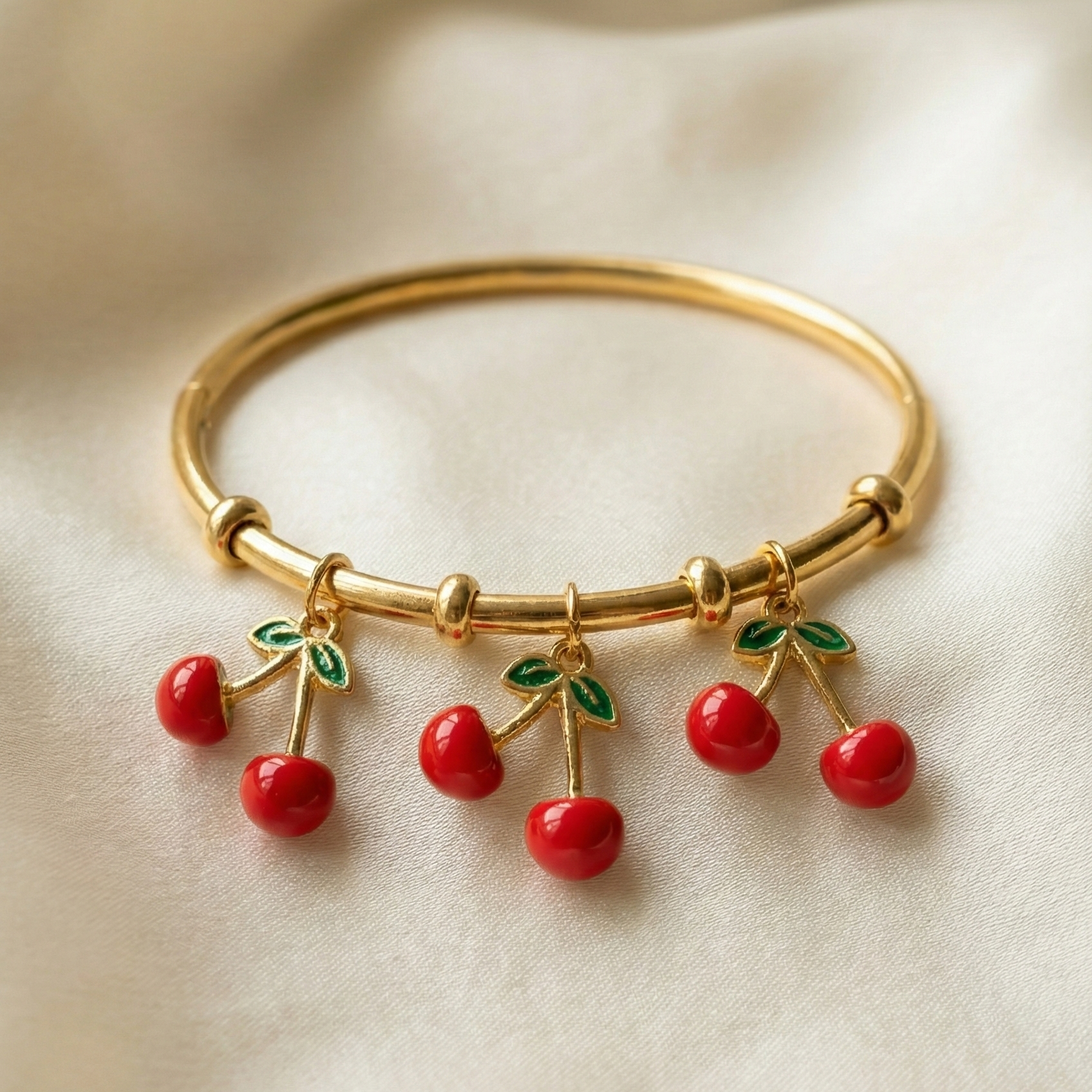 Gilded Cherry Braclete