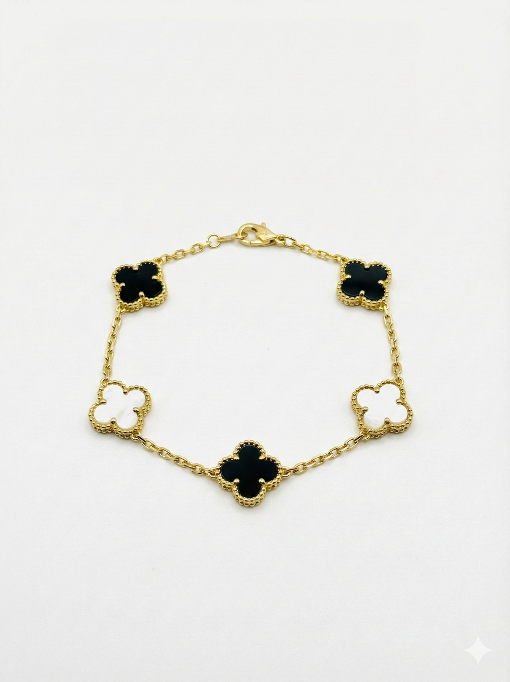 Black & White Clover Lucky Bracelet